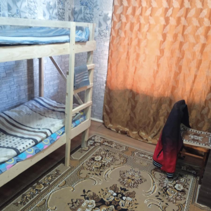 Garden Hotel And Hostel บิชเคก ภายนอก รูปภาพ